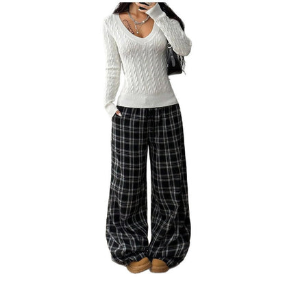 Women’s Slim Fit V-Neck Cable Knit Sweater
